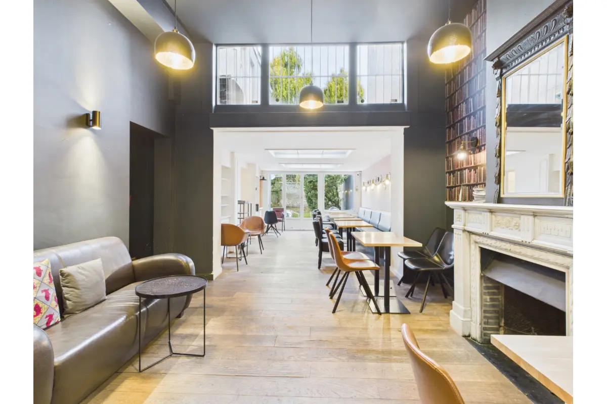 Handelszaak te  in Ukkel 1180 40000.00€  slaapkamers 140.00m² - Zoekertje 719753