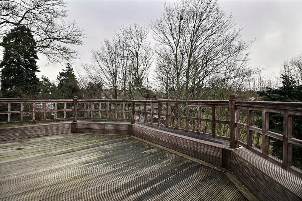 Duplex te  in Ukkel 1180 3100.00€ 5 slaapkamers 275.00m² - Zoekertje 719610