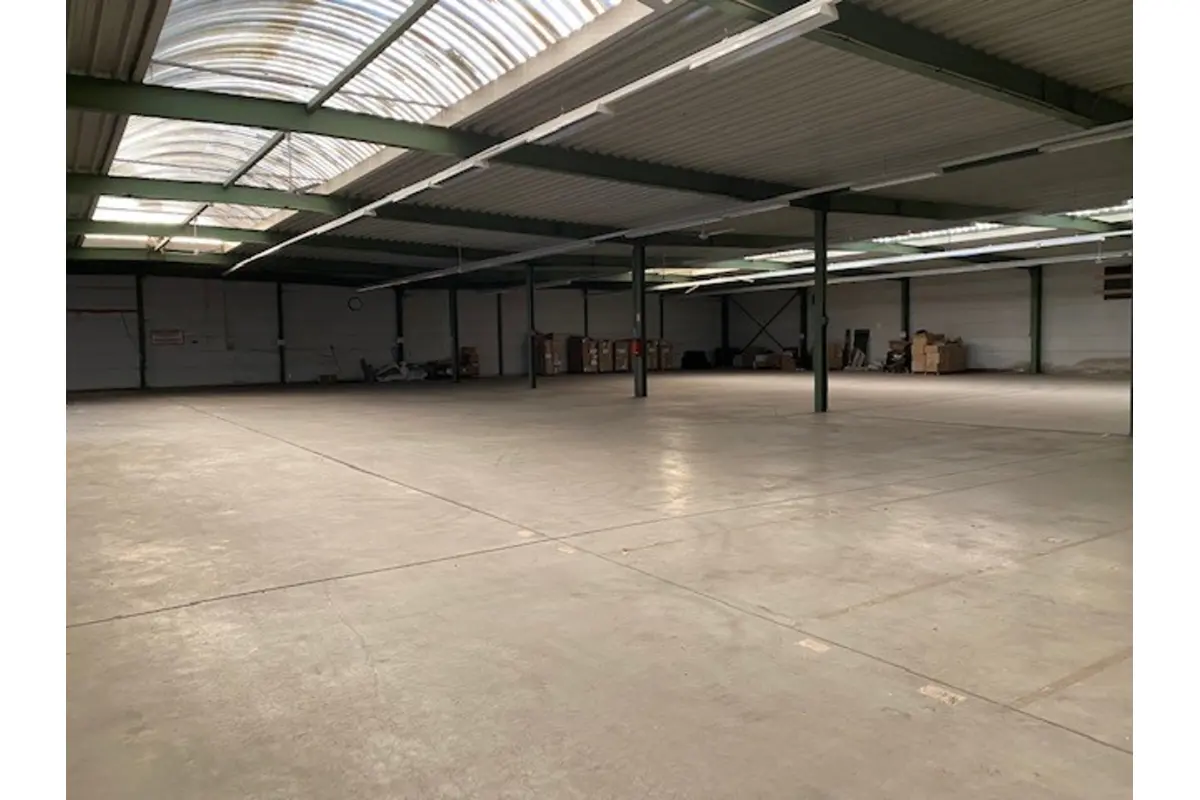 Commerce à louer à Ternat 1740 6000.00€  chambres 1300.00m² - Annonce 721409