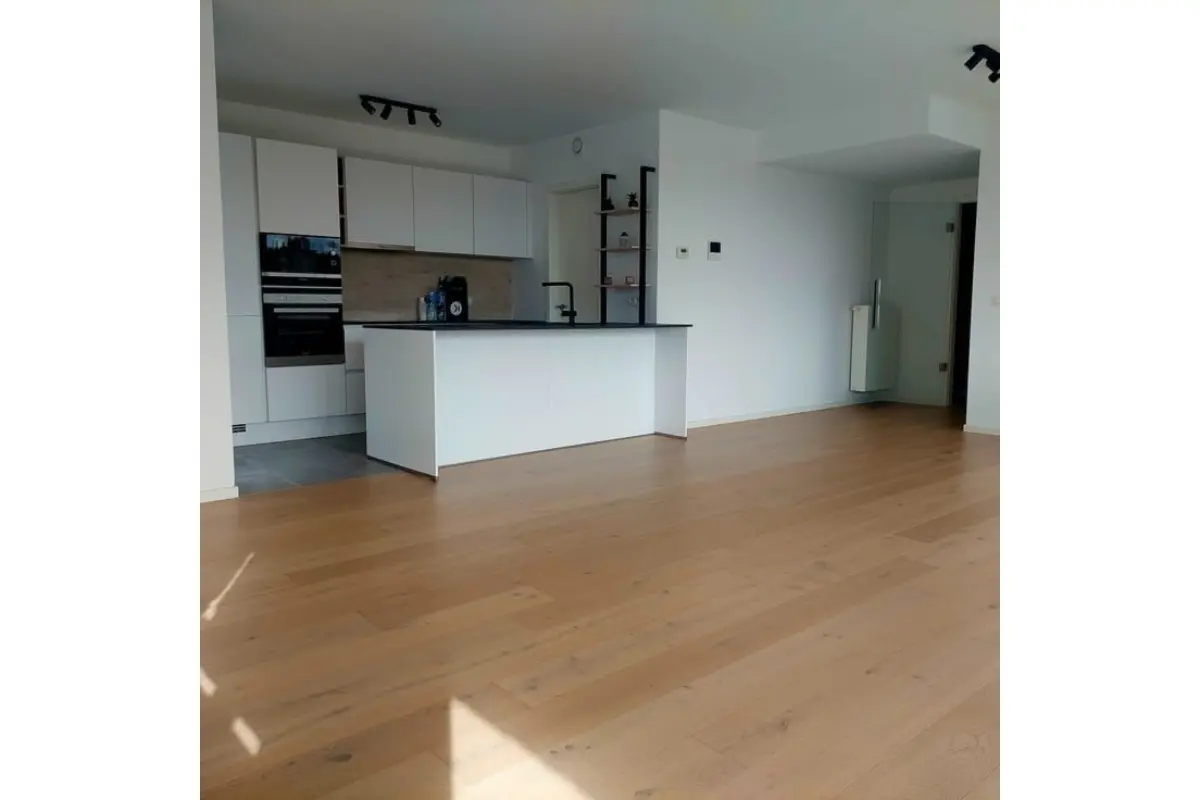 Appartement te  huur in Waterloo 1410 1750.00€ 3 slaapkamers 120.00m² - Zoekertje 721036