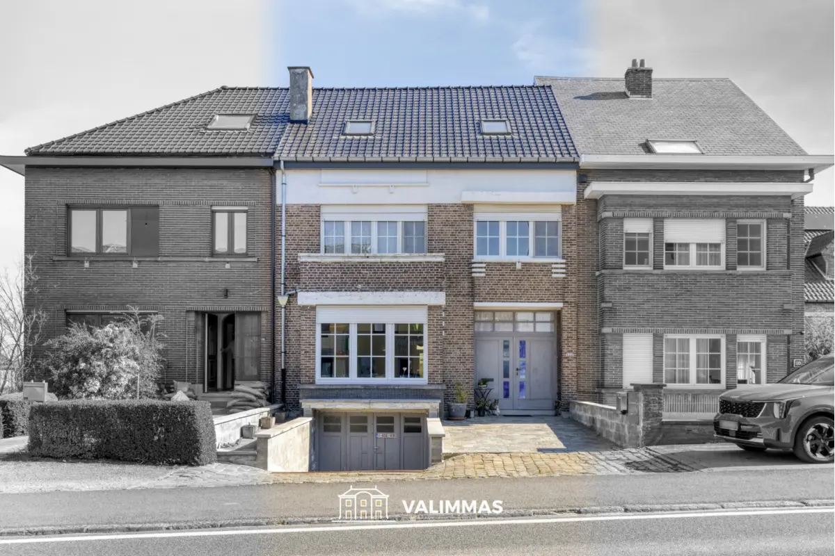 Huis te  koop in Mazenzele 1745 379000.00€ 4 slaapkamers 293.00m² - Zoekertje 722428