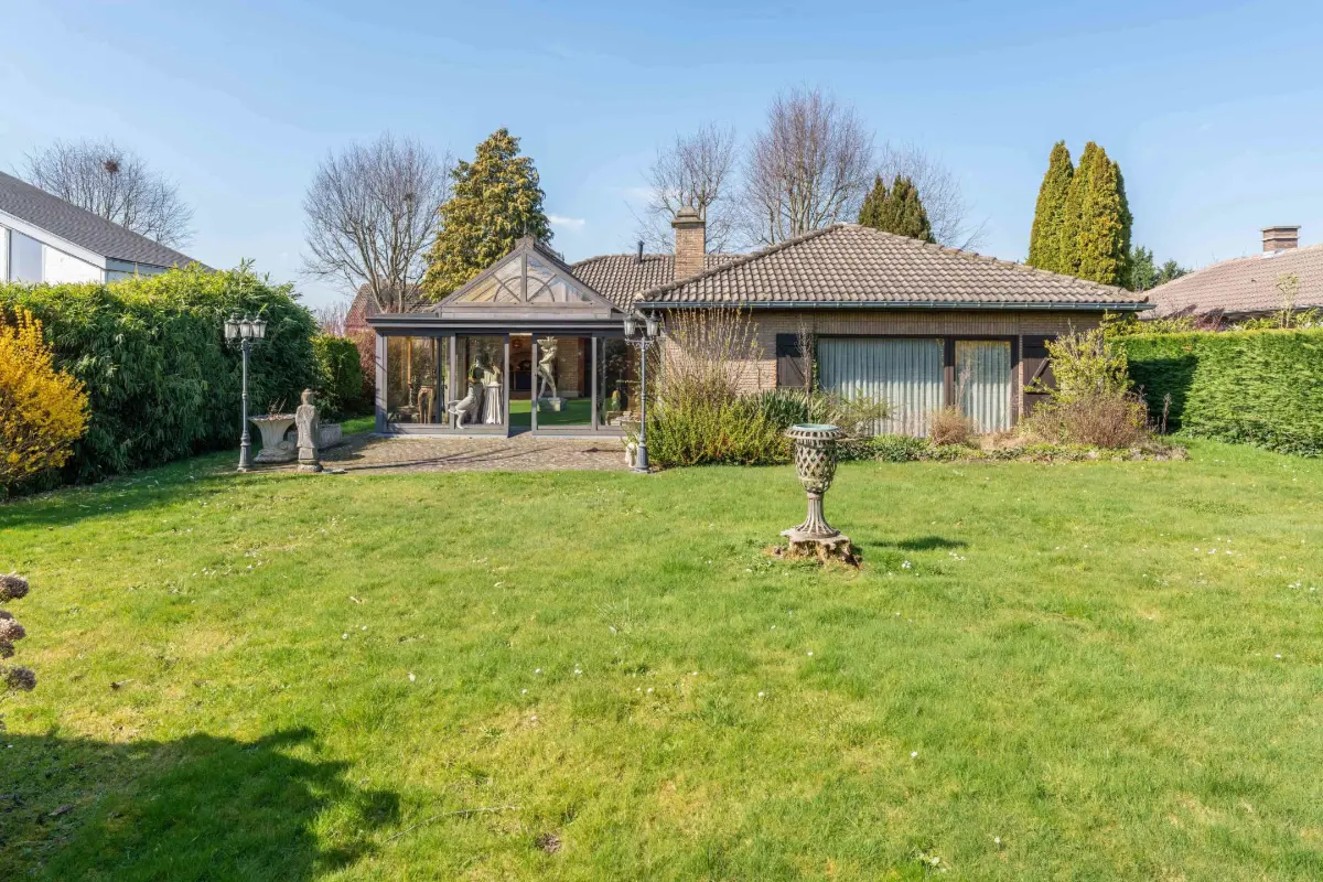 Bungalow à vendre à Waterloo 1410 569000.00€ 3 chambres 150.00m² - Annonce 722511