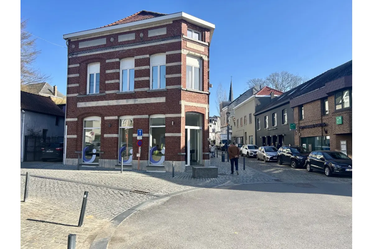 Commerce à louer à Overijse 3090 900.00€ 0 chambres 94.00m² - Annonce 722747