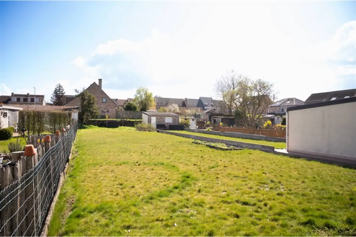 Grond te  koop in Hoegaarden 3320 105000.00€  slaapkamers m² - Zoekertje 723596