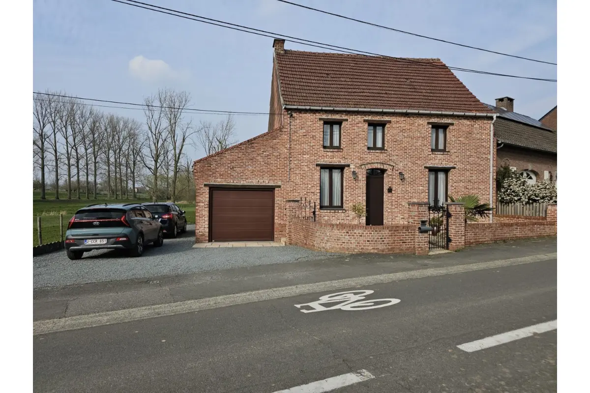 Huis te  koop in Galmaarden 1570 274000.00€ 2 slaapkamers m² - Zoekertje 725106