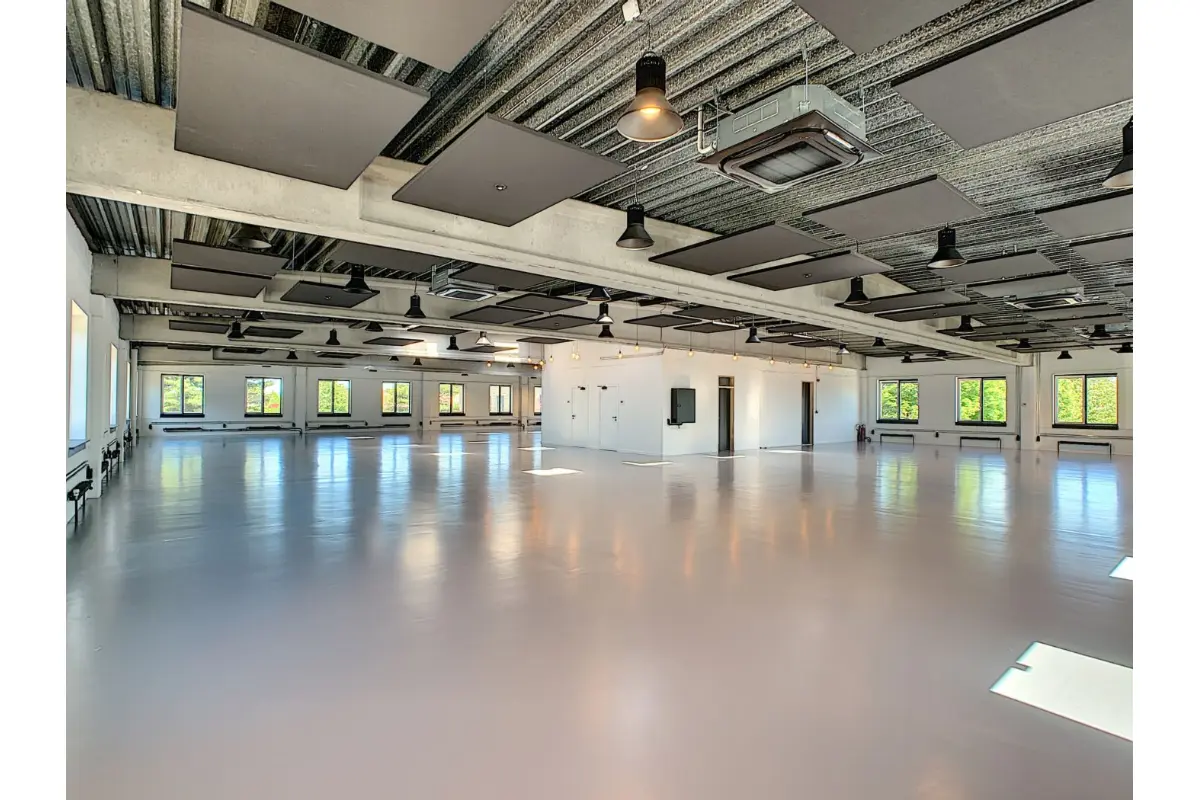 Commerce à louer à Zaventem 1930 2006.00€  chambres 301.00m² - Annonce 725192
