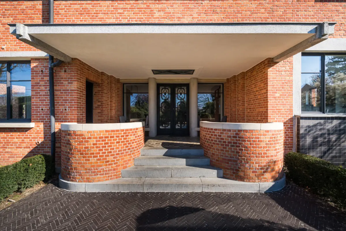 Maison à louer à Rhode-Saint-Genese 1640 12750.00€ 6 chambres 785.00m² - Annonce 726903