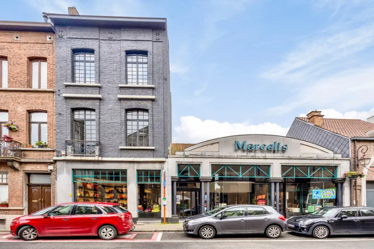 Commerce à vendre à Halle 1500 890000.00€  chambres m² - Annonce 727741