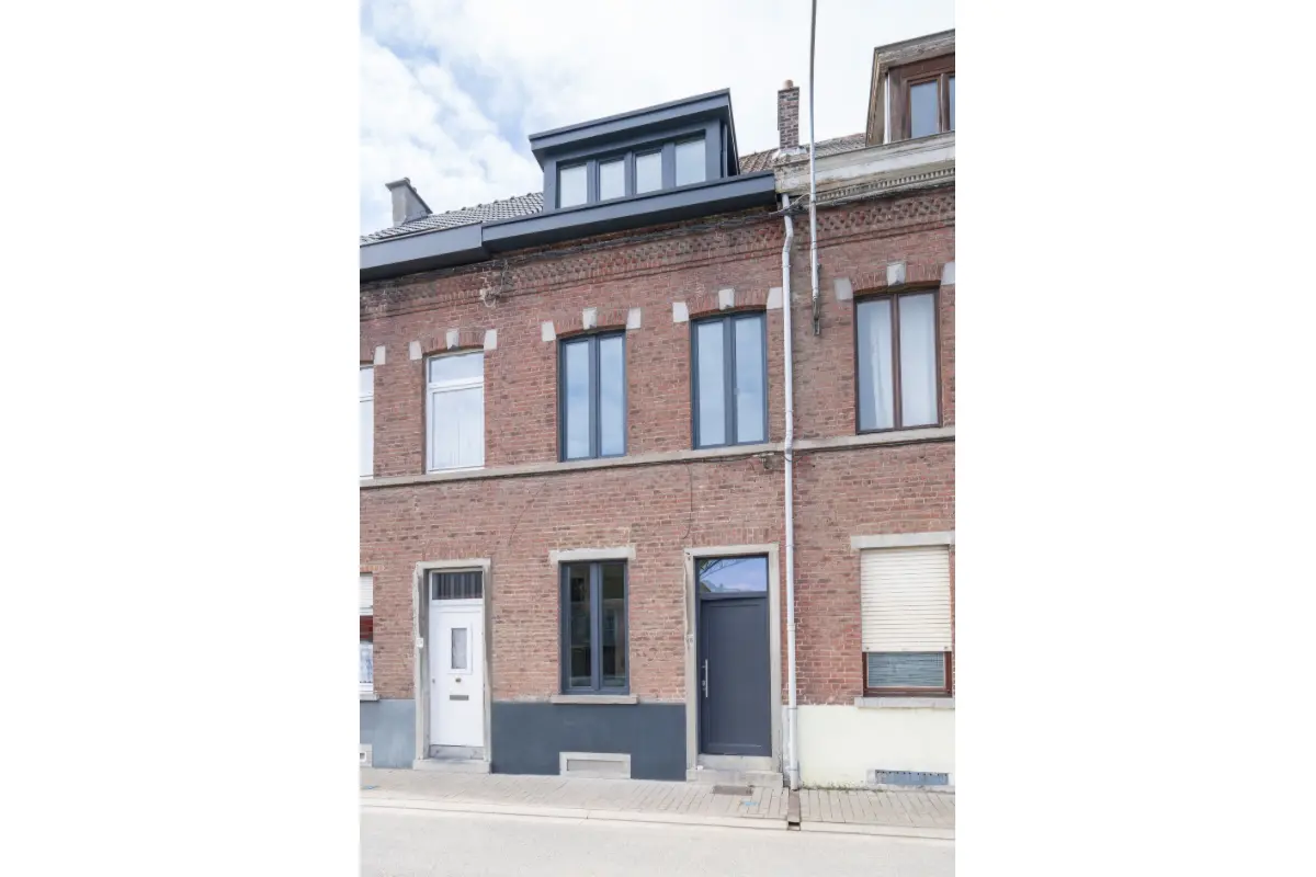 Huis te  koop in Hal 1500 365000.00€ 2 slaapkamers 125.00m² - Zoekertje 727397