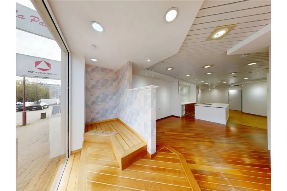 Commerce à vendre à Ottignies 1340 195000.00€  chambres m² - Annonce 726999