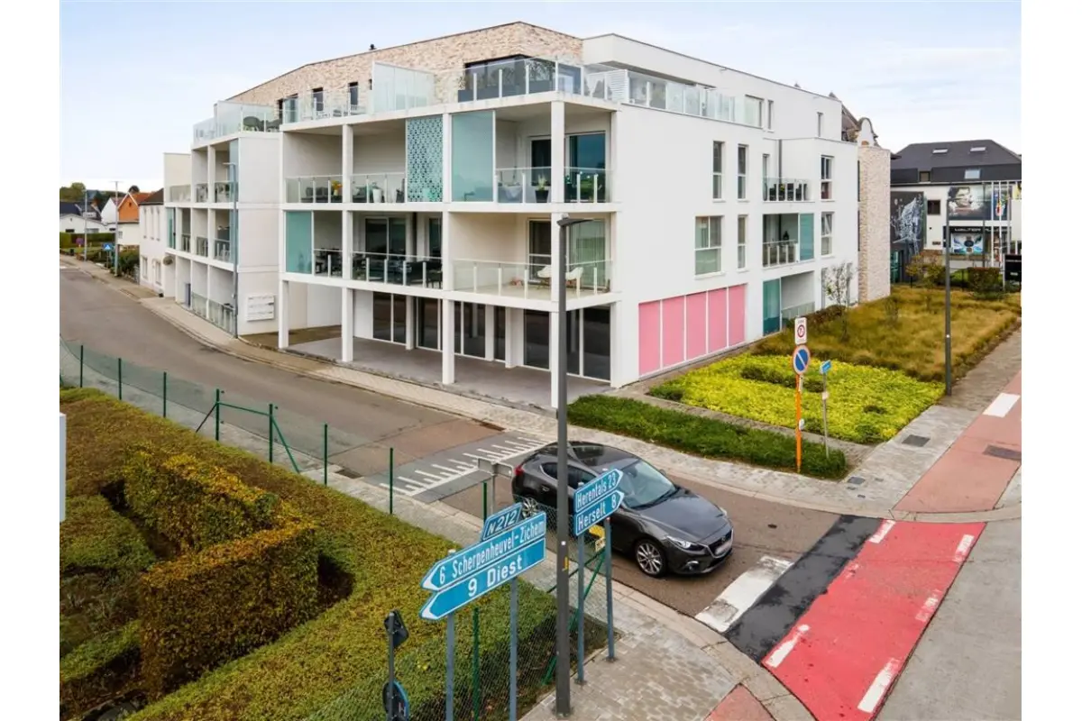 Handelszaak te  koop in Montaigu 3270 299000.00€  slaapkamers m² - Zoekertje 729778