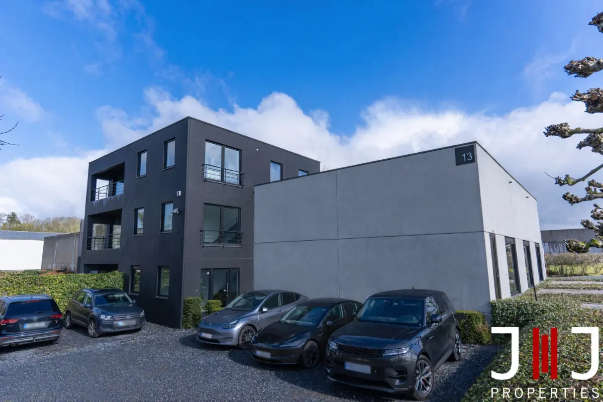 Commerce à louer à Perwez 1360 2200.00€  chambres 280.00m² - Annonce 731040