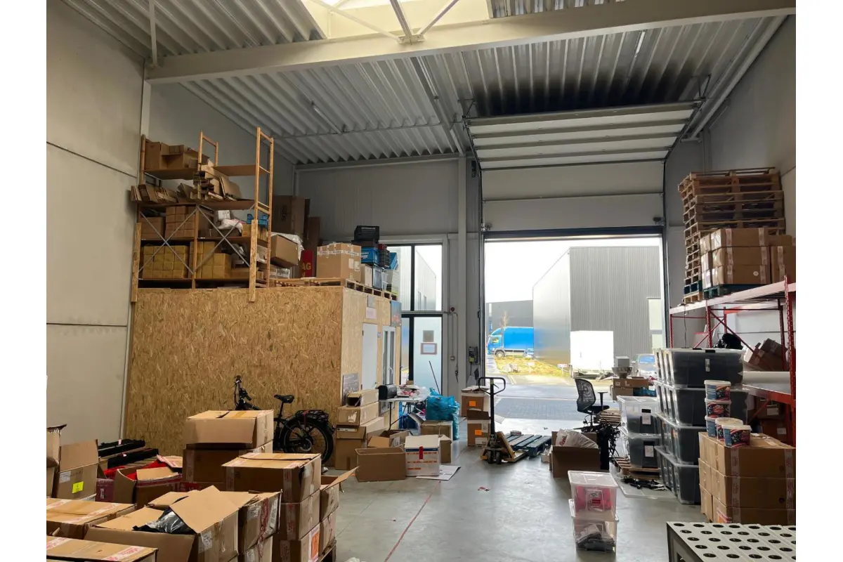 Commerce à louer à Melsbroek 1820 1550.00€  chambres 180.00m² - Annonce 730639