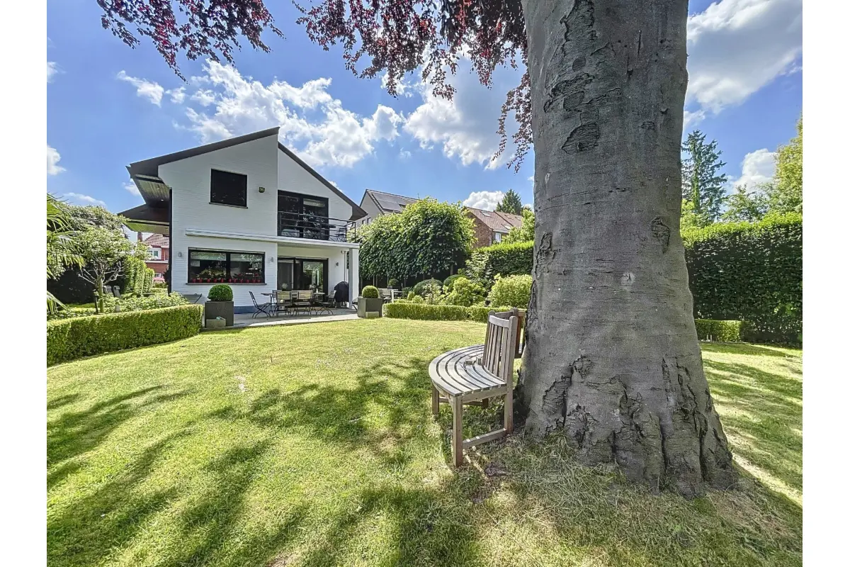 Villa à vendre à Wezembeek-Oppem 1970 1090000.00€ 3 chambres 240.00m² - Annonce 730804