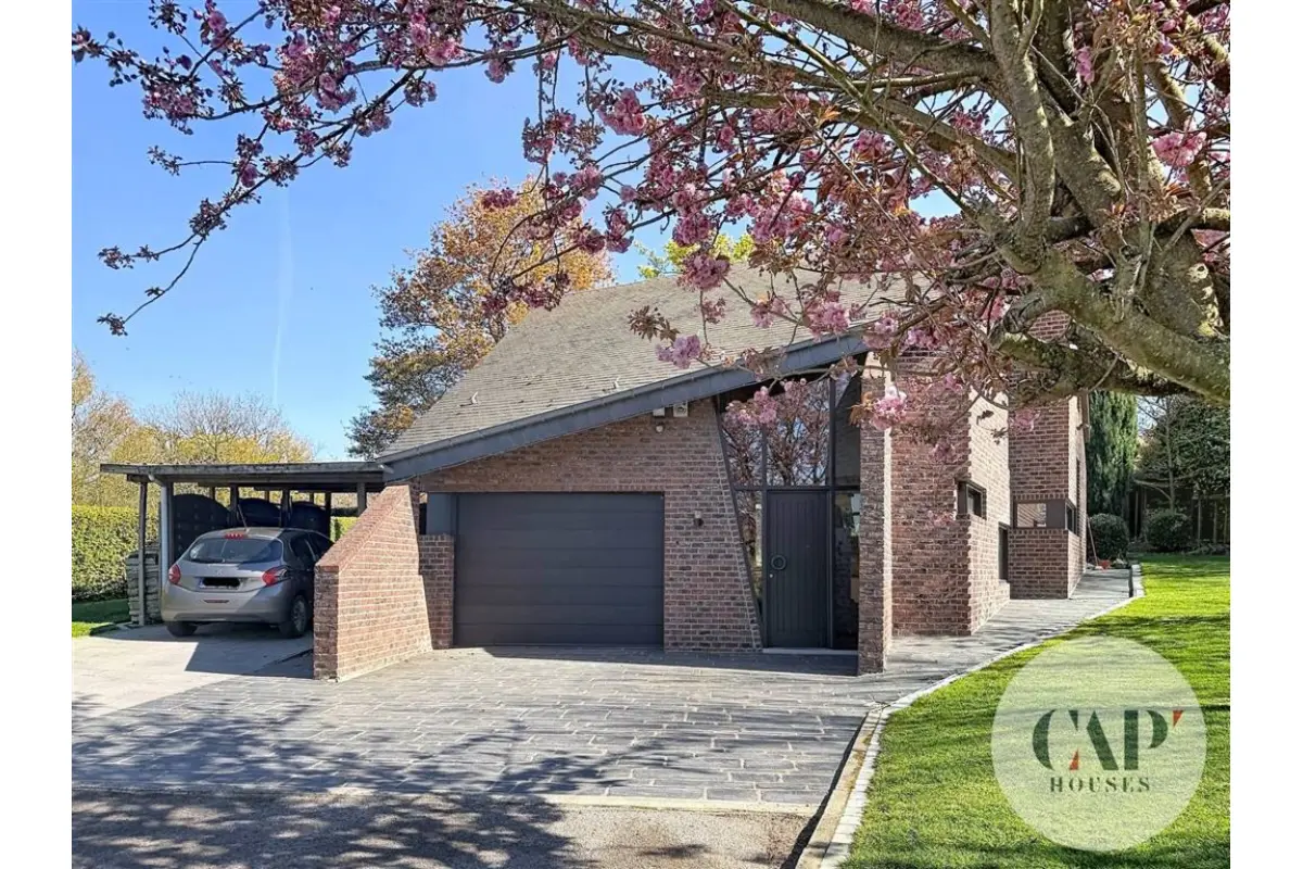 Huis te  koop in Zittert-Lummen 1370 495000.00€ 3 slaapkamers 150.00m² - Zoekertje 732419