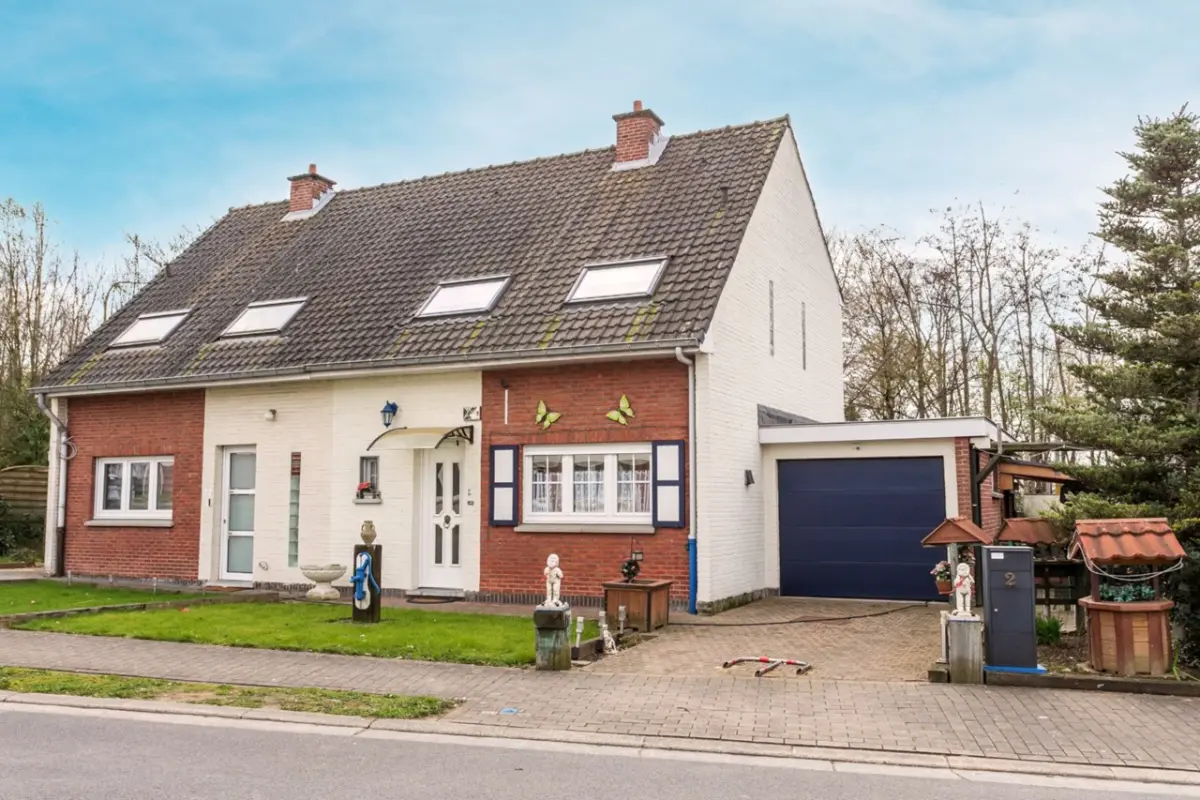 Huis te  koop in Hal 1500 300000.00€ 3 slaapkamers 100.00m² - Zoekertje 732915