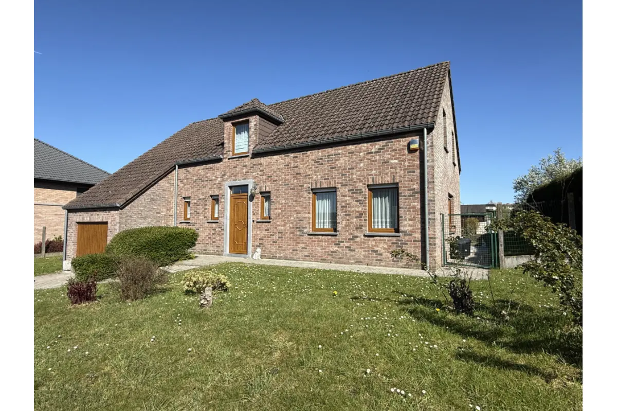 Huis te  huur in Kasteelbrakel 1440 1600.00€ 4 slaapkamers 200.00m² - Zoekertje 732492