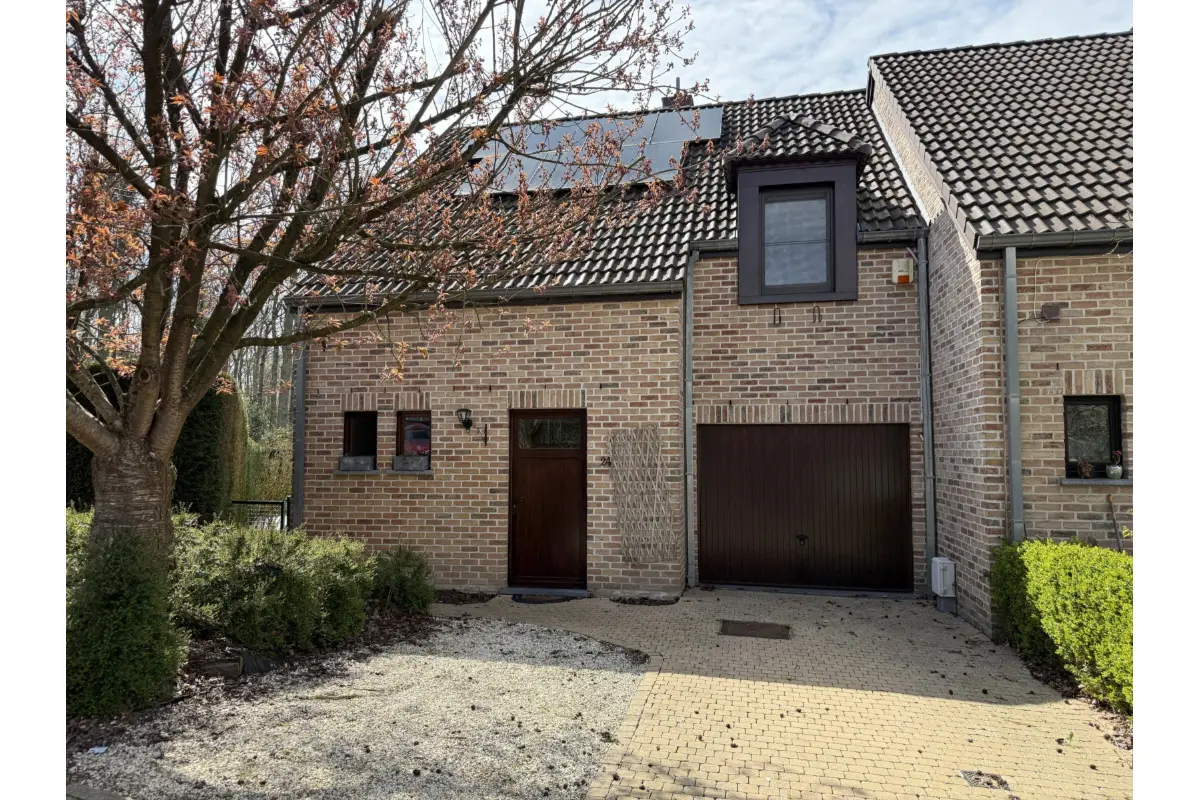Huis te  in Kasteelbrakel 1440 1750.00€ 4 slaapkamers 145.00m² - Zoekertje 732532