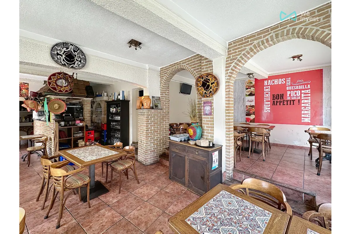 Handelszaak te  koop in Tubeke 1480 425000.00€  slaapkamers 225.00m² - Zoekertje 733062
