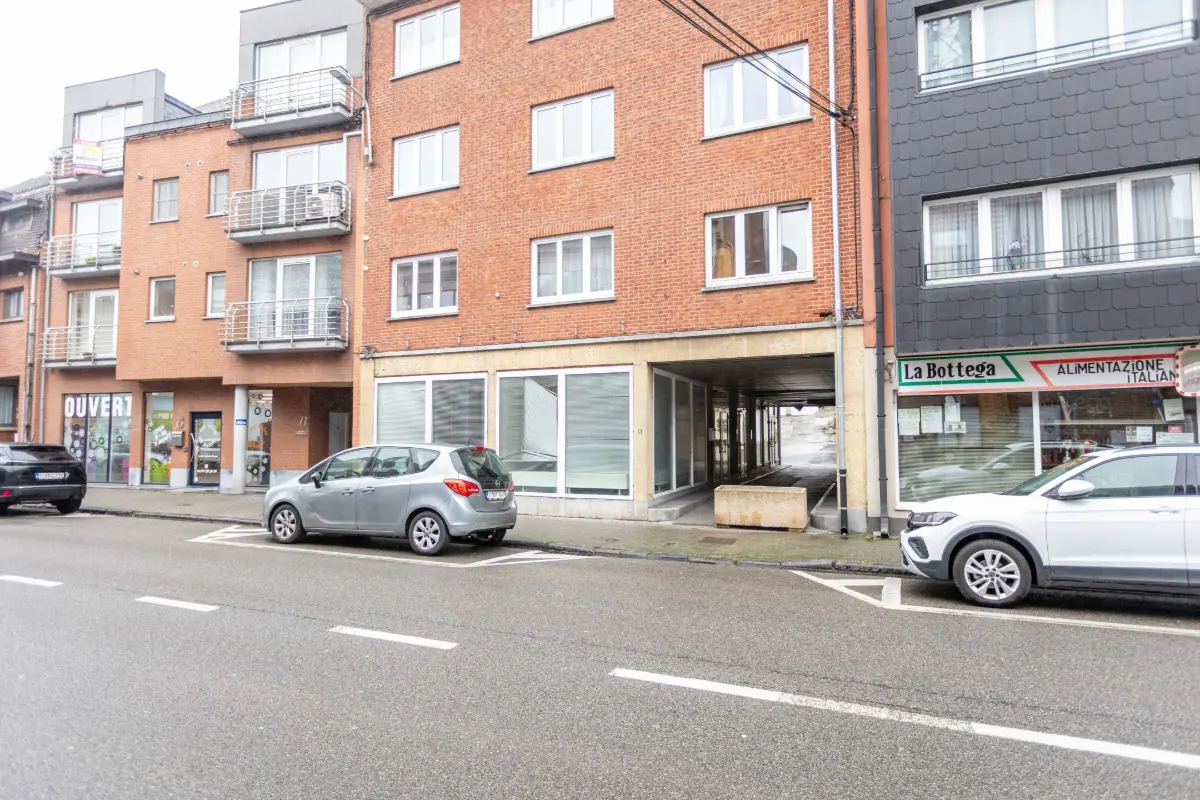 Commerce à vendre à Wavre 1300 249000.00€  chambres 185.00m² - Annonce 733697