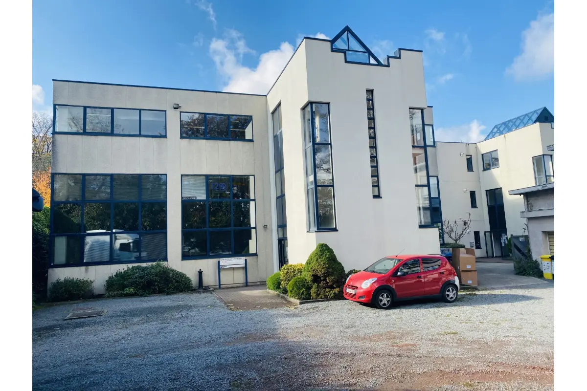 Handelszaak te  huur in Strombeek-Bever 1853 1250.00€  slaapkamers 150.00m² - Zoekertje 734140