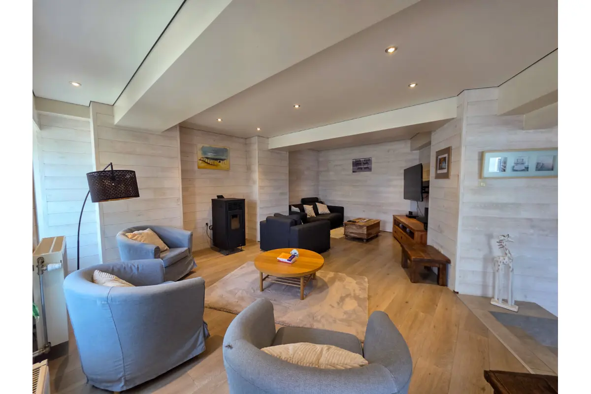 Huis te  koop in Nijvel 1400 540000.00€ 4 slaapkamers 210.00m² - Zoekertje 733058