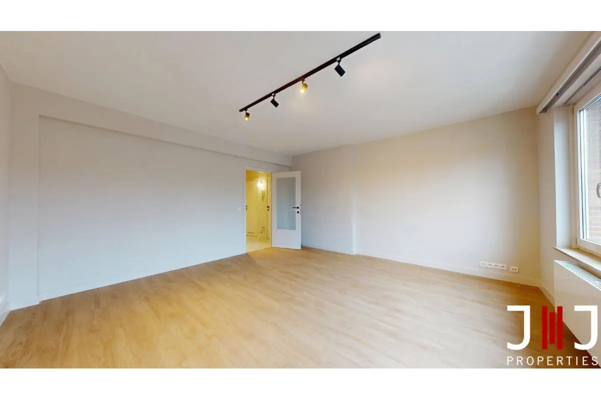 Appartement te  huur in Kraainem 1950 1200.00€ 1 slaapkamers 77.00m² - Zoekertje 733091