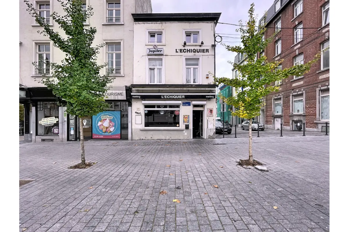 Mixgebouw te  in Charleroi 6000 269000.00€ 2 slaapkamers 152.00m² - Zoekertje 735016