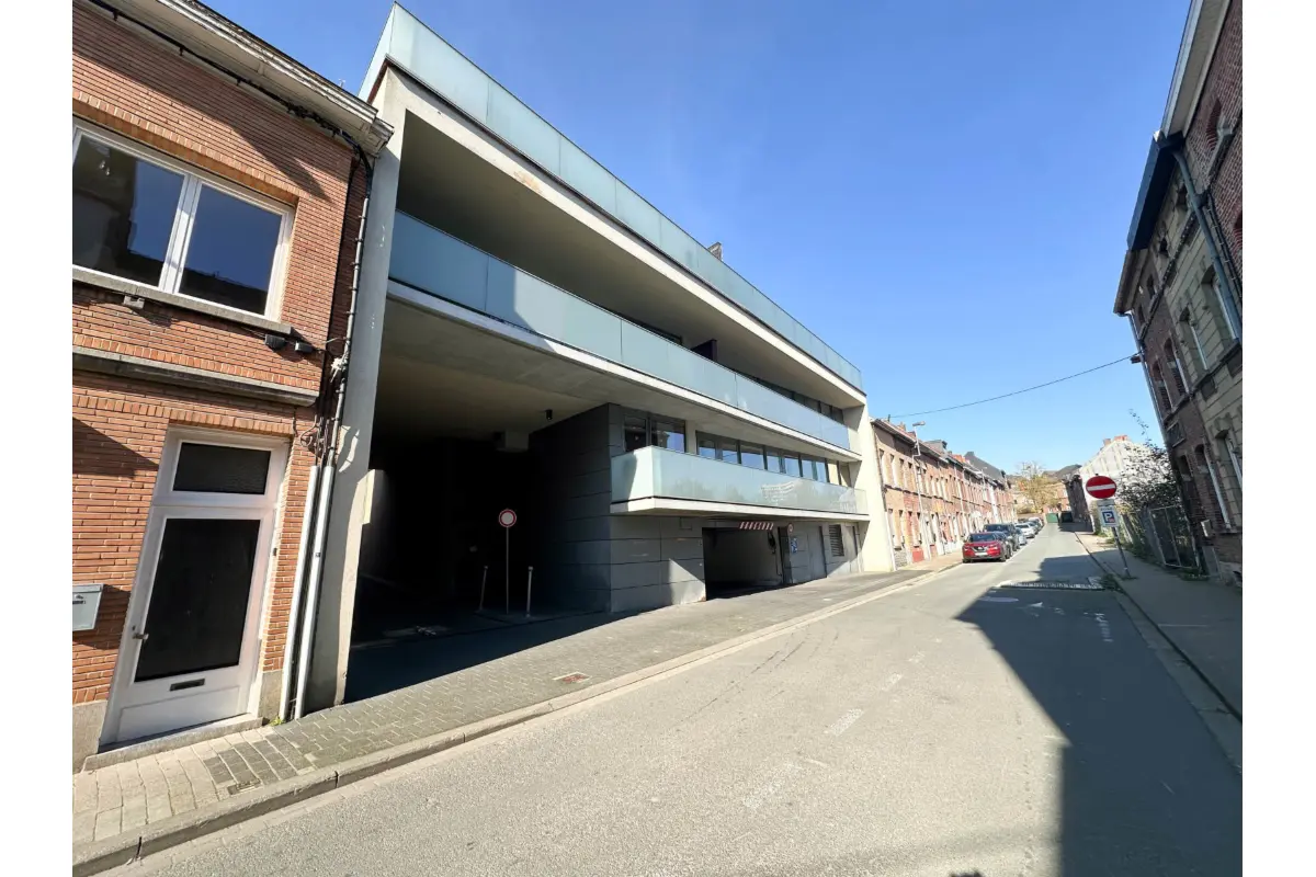 Parking te  in Nijvel 1400 29000.00€  slaapkamers m² - Zoekertje 735295