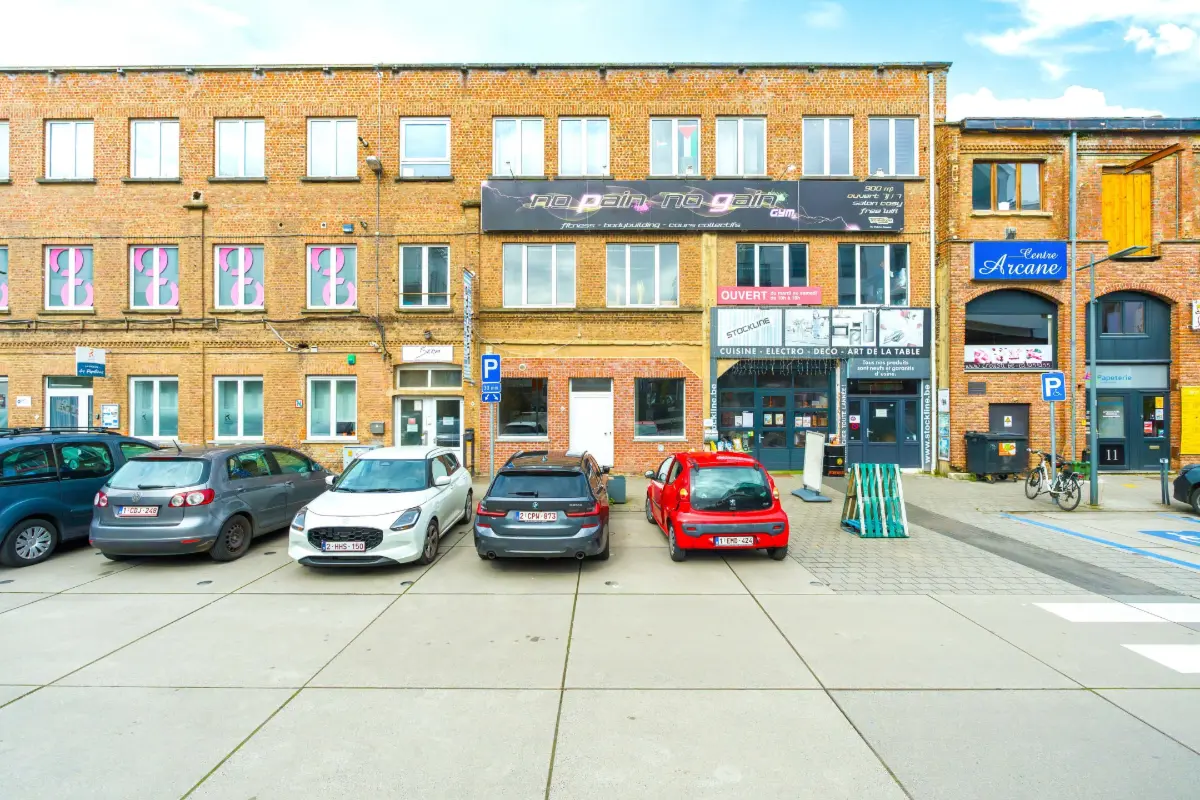 Handelszaak te  koop in Genval 1332 480000.00€  slaapkamers 170.00m² - Zoekertje 735962