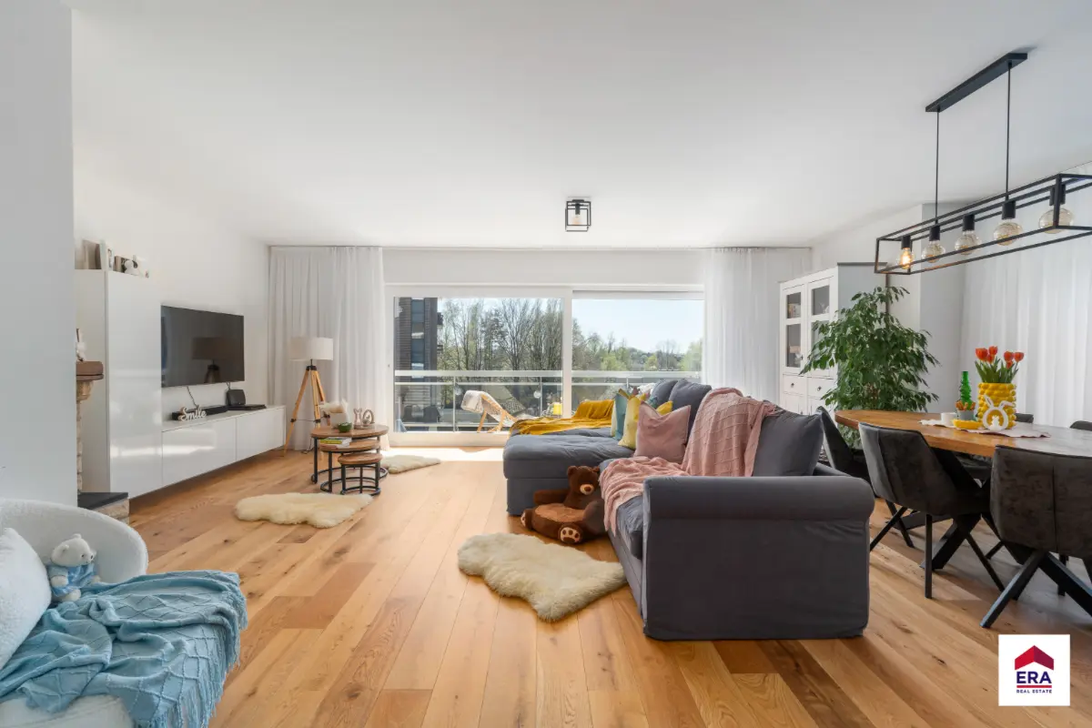 Appartement te  koop in Dilbeek 1700 299000.00€ 2 slaapkamers 96.00m² - Zoekertje 736992