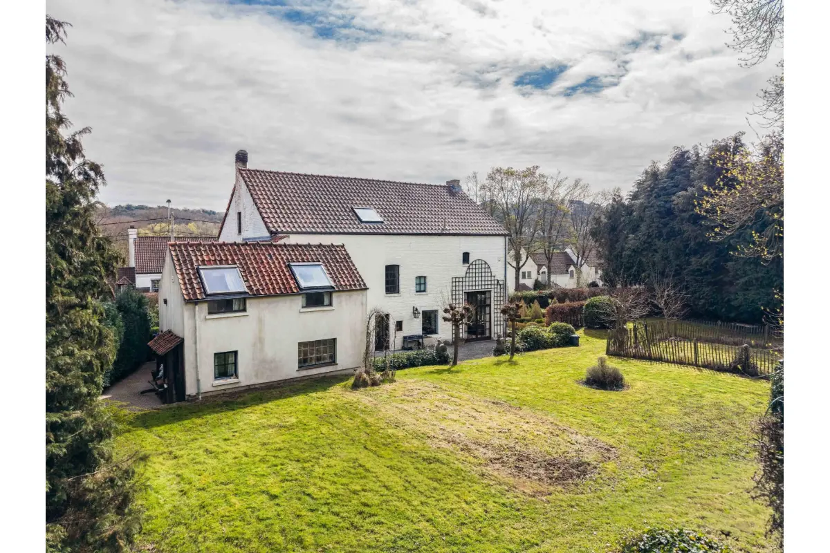 Maison à vendre à Lasne 1380 635000.00€ 5 chambres 330.00m² - Annonce 736682