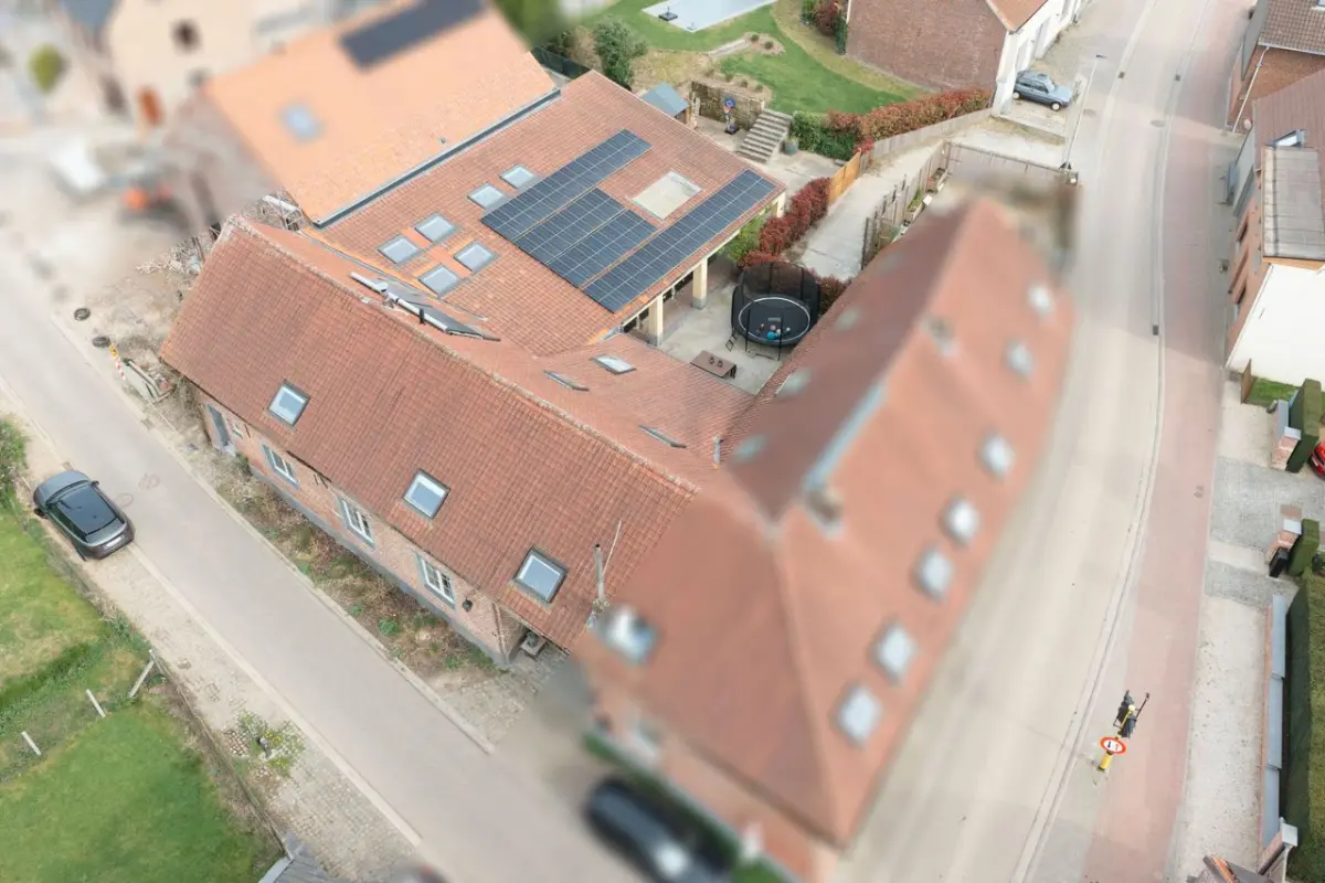 Huis te  koop in Sint-Pieters-Leeuw 1600 695000.00€ 5 slaapkamers 500.00m² - Zoekertje 737854