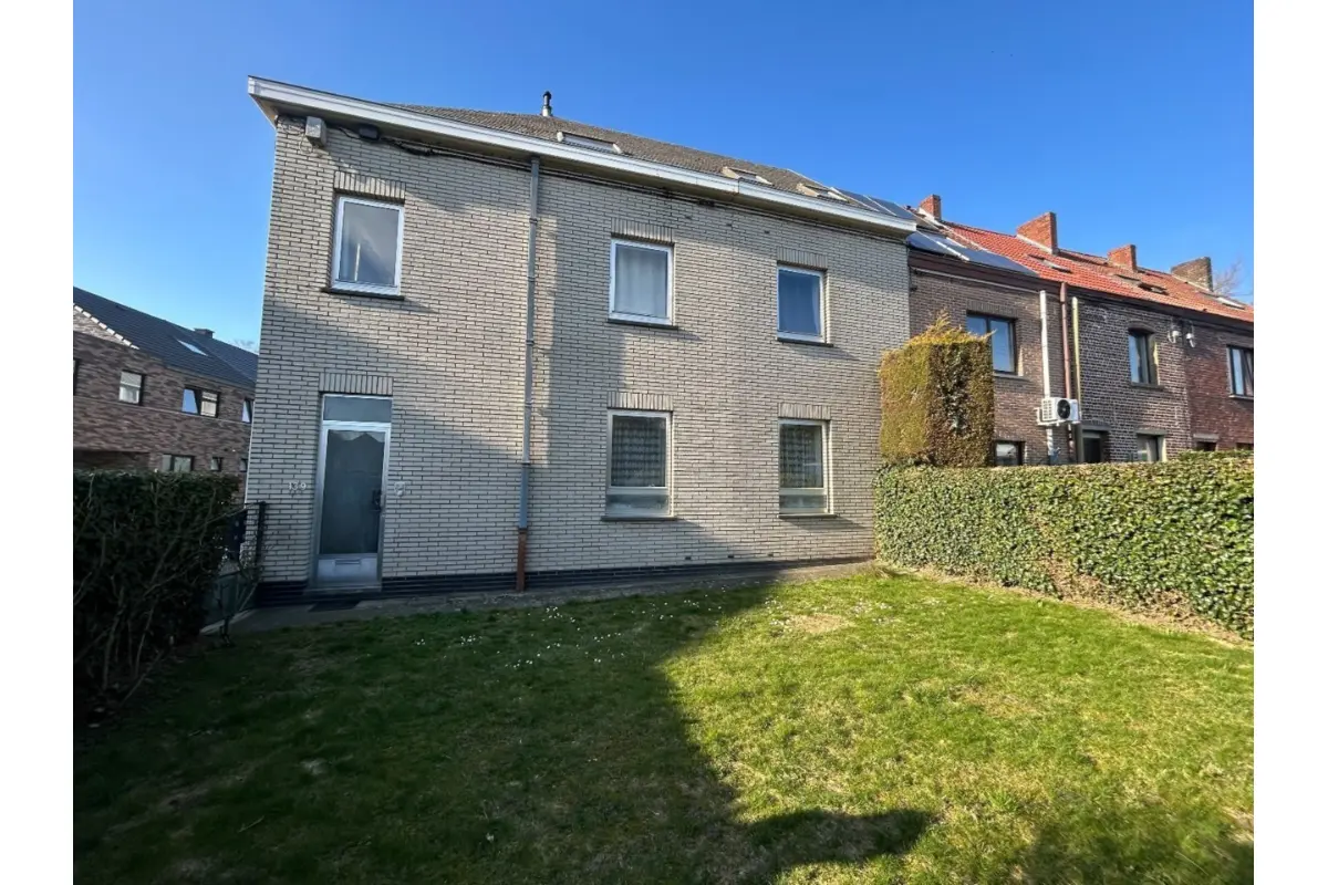 Rez-de-chaussée à vendre à Rhode-Saint-Genese 1640 295000.00€ 2 chambres 90.00m² - Annonce 737654