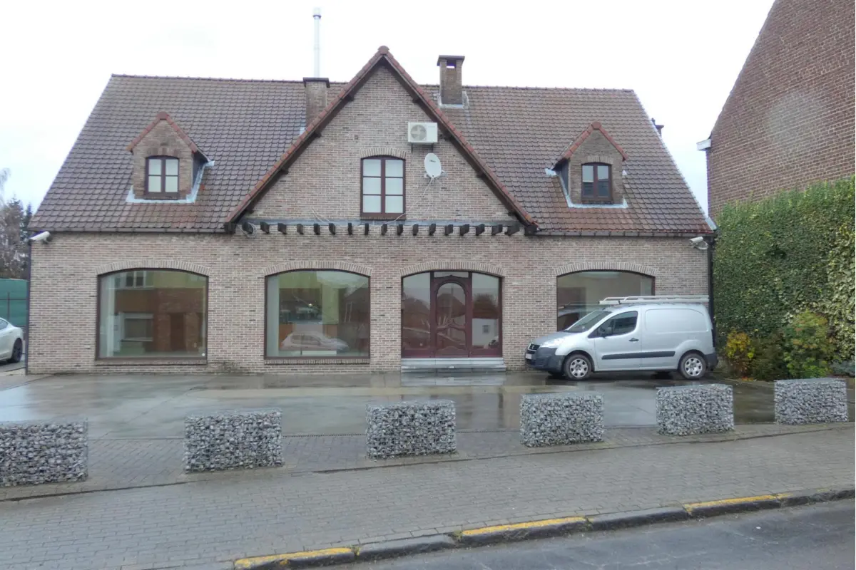 Handelszaak te  huur in Affligem 1790 850.00€  slaapkamers 75.00m² - Zoekertje 738350