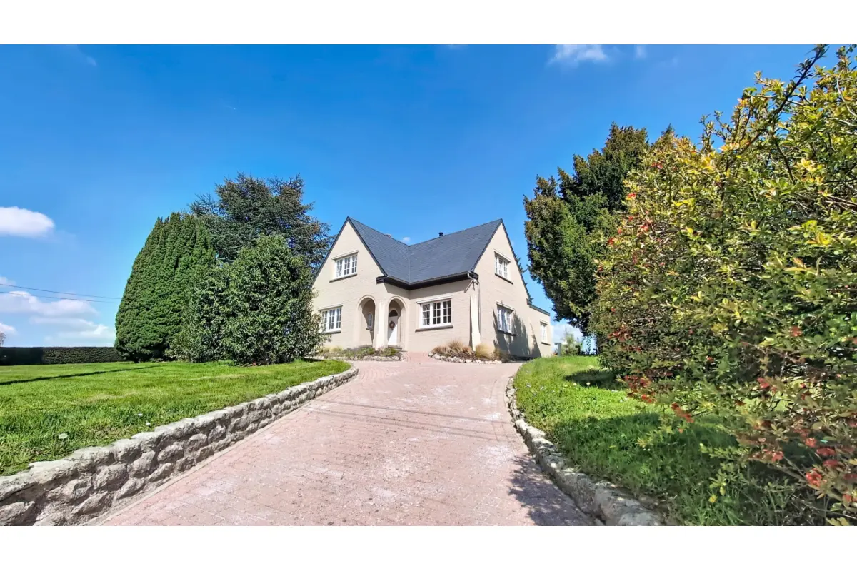 Villa à vendre à Vieux-Genappe 1472 740000.00€ 4 chambres 210.00m² - Annonce 739777