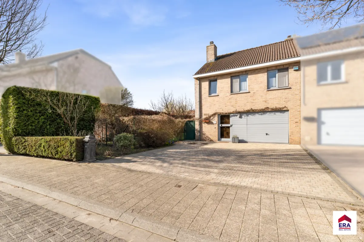 Huis te  koop in Asse 1730 569000.00€ 4 slaapkamers 164.00m² - Zoekertje 739318