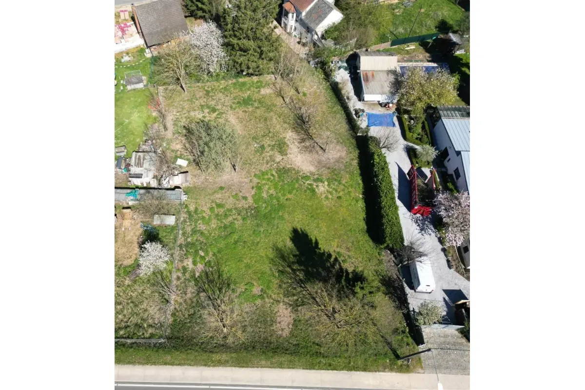 Grond te  koop in Chaumont-Gistoux 1325 250000.00€  slaapkamers m² - Zoekertje 739213