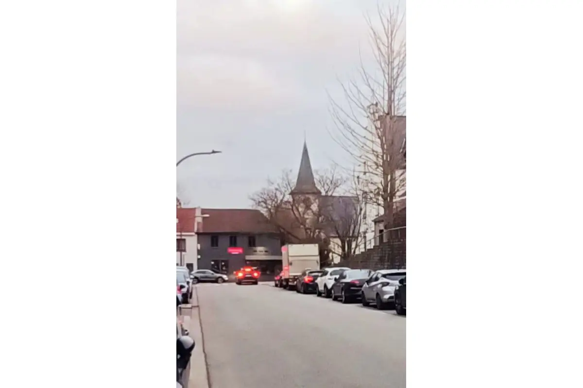 Parking à vendre à Kraainem 1950 24000.00€  chambres m² - Annonce 739377