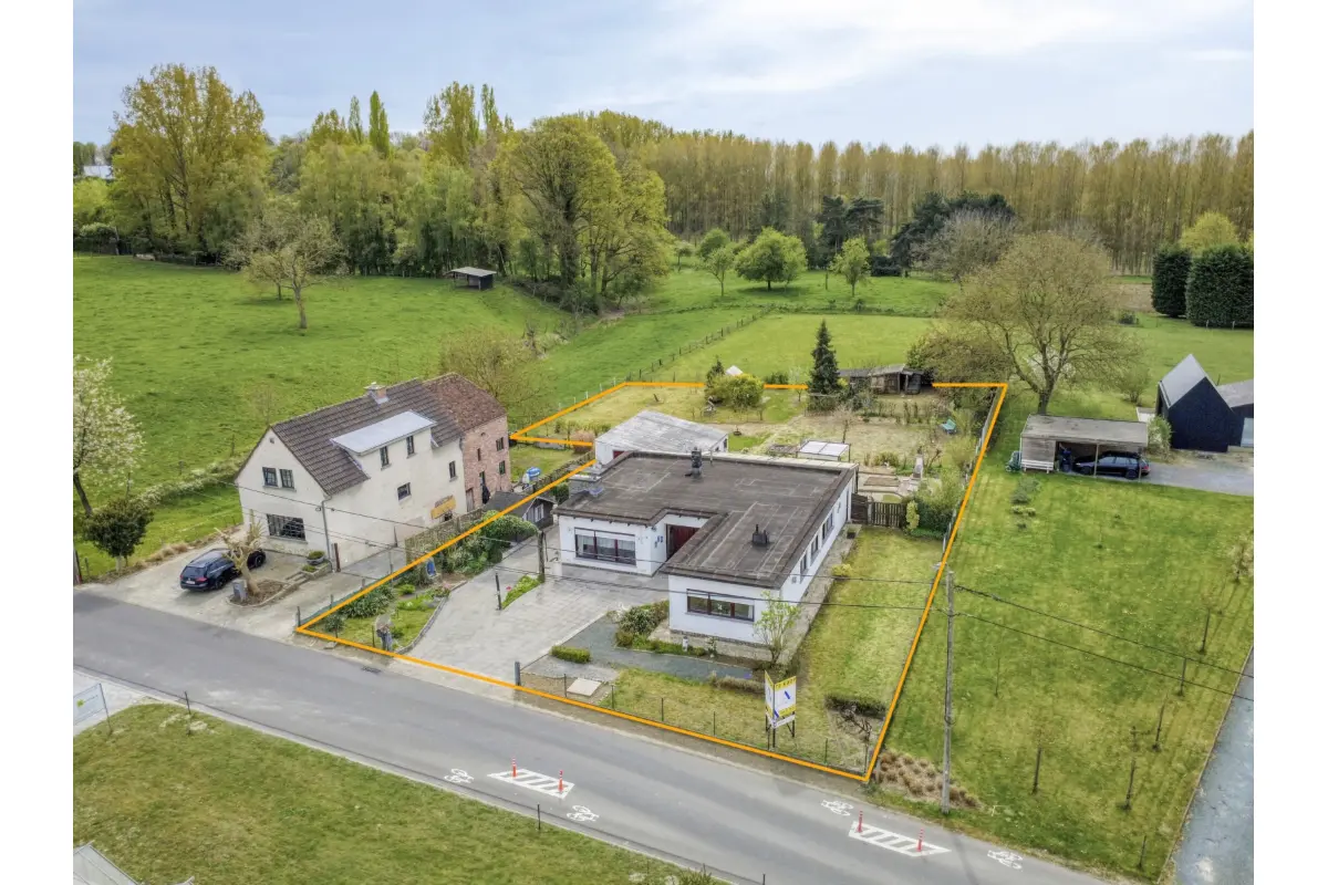 Bungalow te  koop in Asse 1730 489000.00€ 4 slaapkamers 248.34m² - Zoekertje 739294