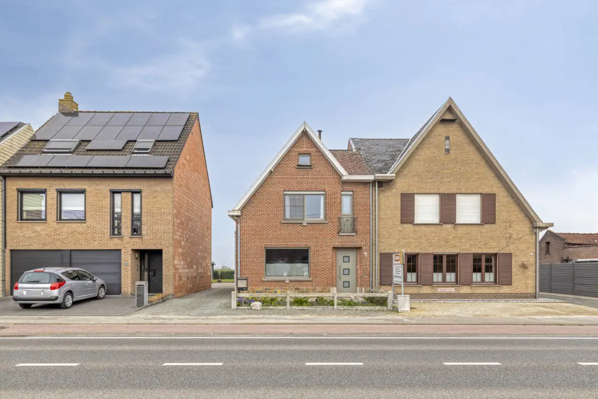 Huis te  koop in Opwijk 1745 315000.00€ 3 slaapkamers 180.00m² - Zoekertje 739766