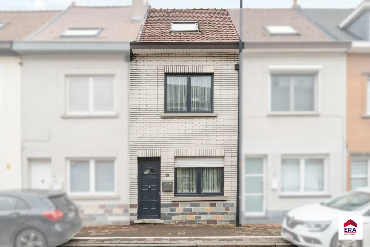 Huis te  koop in Sint-Pieters-Leeuw 1600 299000.00€ 3 slaapkamers 108.00m² - Zoekertje 741364