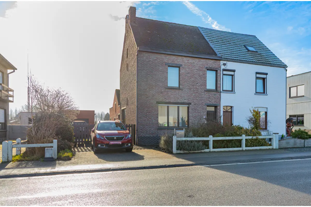 Huis te  koop in Opwijk 1745 339000.00€ 3 slaapkamers 150.00m² - Zoekertje 741798