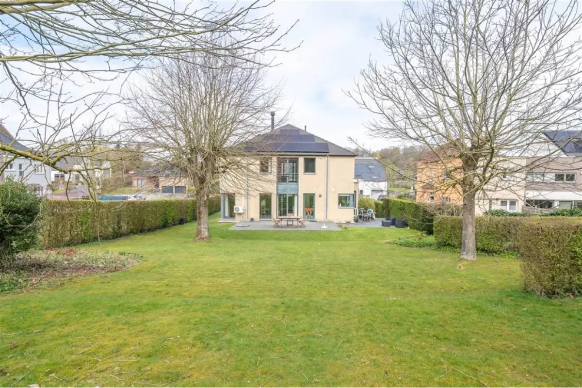 Huis te  koop in Hoeilaart 1560 849000.00€ 6 slaapkamers 253.00m² - Zoekertje 741864