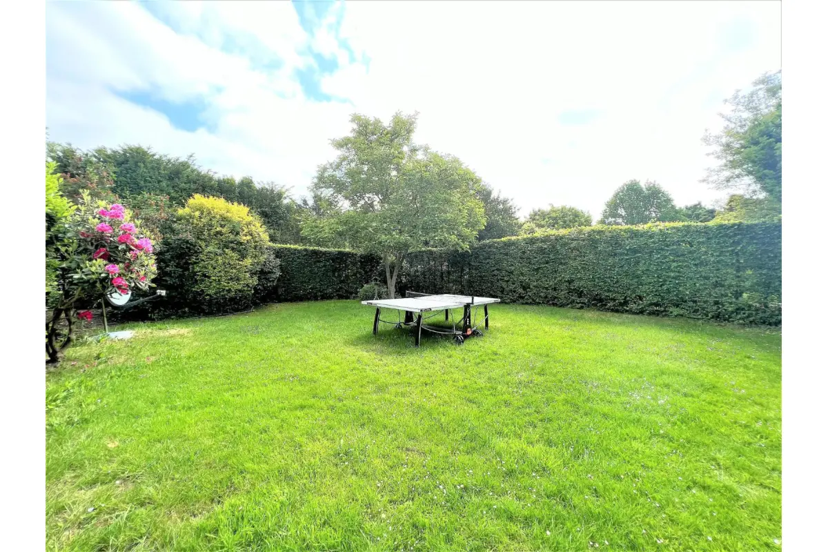 Maison à  à Linkebeek 1630 2450.00€ 3 chambres 205.00m² - Annonce 743100