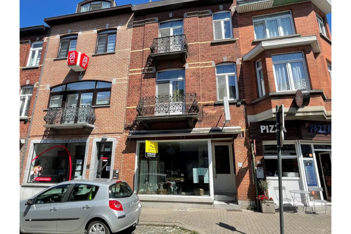 Huis te  koop in Strombeek-Bever 1853 385000.00€ 3 slaapkamers 205.00m² - Zoekertje 743317
