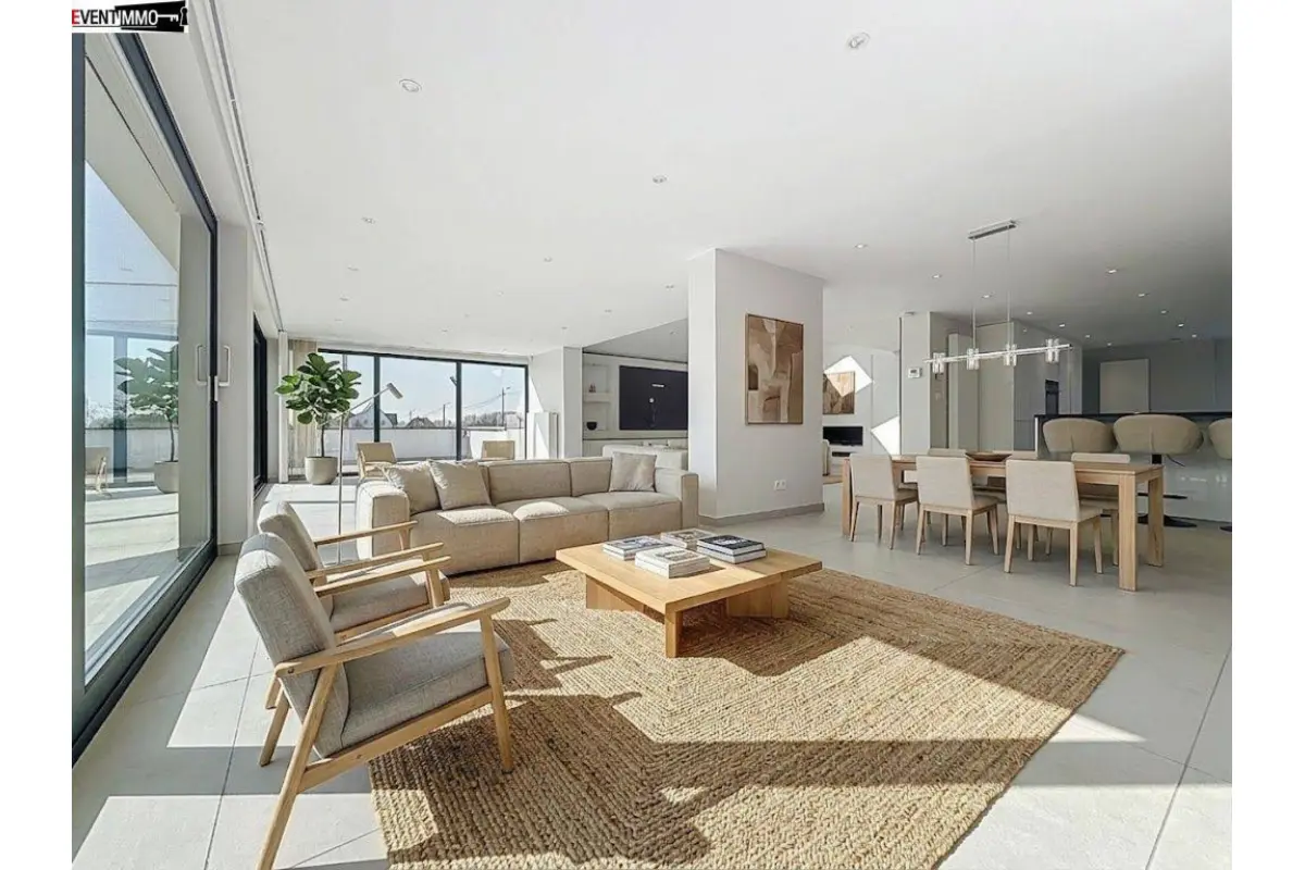 Huis te  koop in Sint-Pieters-Leeuw 1600 875000.00€ 3 slaapkamers 464.00m² - Zoekertje 744128