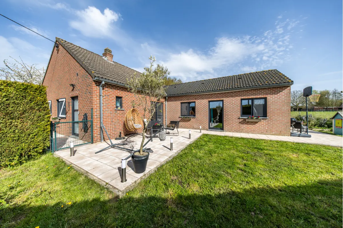 Maison à vendre à Orp-Jauche 1350 325000.00€ 3 chambres 110.00m² - Annonce 743571