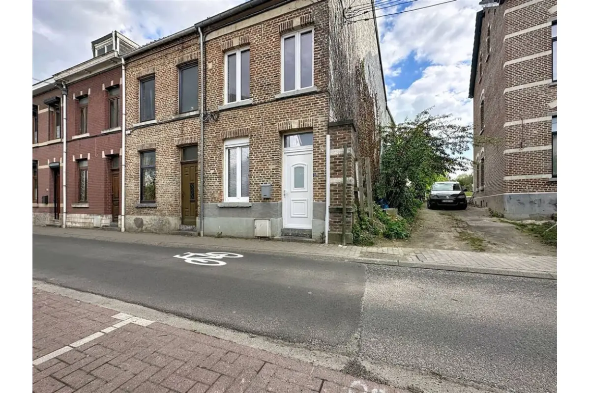 Huis te  in Geldenaken 1370 1250.00€ 3 slaapkamers 120.00m² - Zoekertje 744028