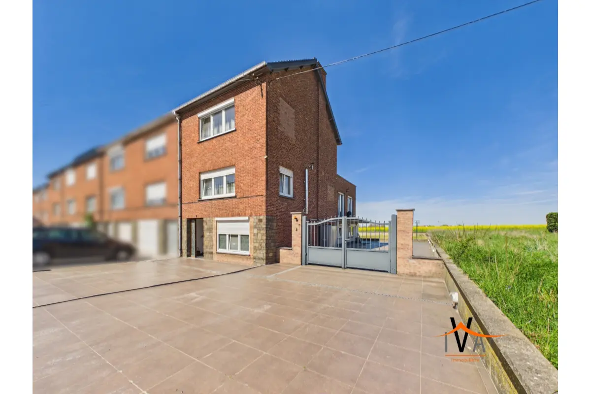 Maison à vendre à Tubize 1480 340000.00€ 3 chambres 220.00m² - Annonce 743743